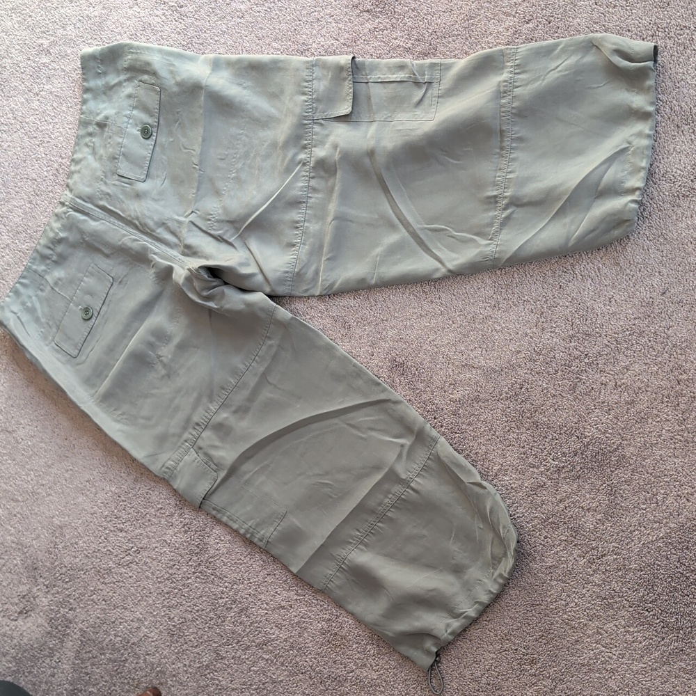 Theory 100% silk Cropped Gray Cargo Pants Size 10 - Picture 4 of 6
